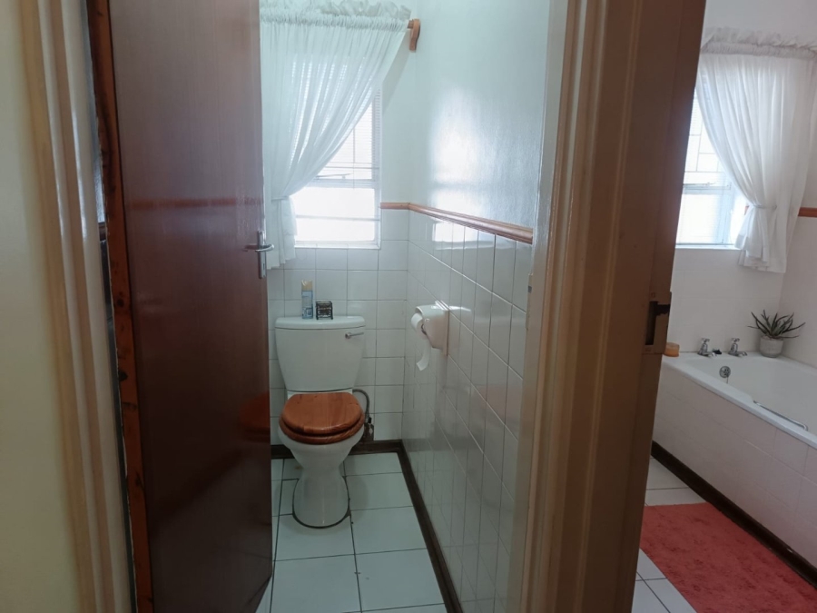 4 Bedroom Property for Sale in El Toro Park Northern Cape